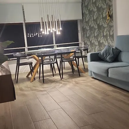 Διαμέρισμα A 250m De La Benalmádena